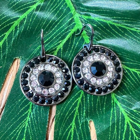 BOGO FREE Czech Rhinestone Mosaic Pearl Black Earrings - Picture 1 of 6
